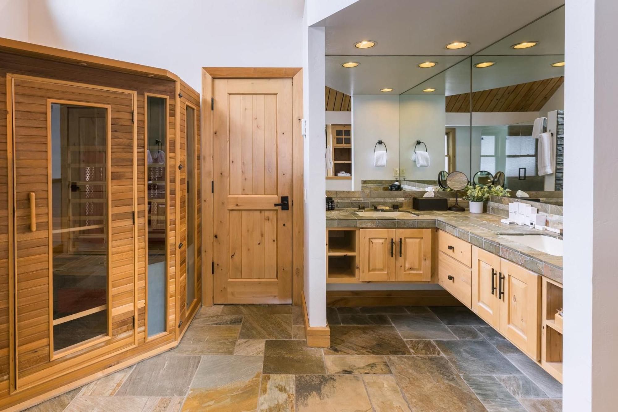 Coyote Moon By Avantstay Cabin Wsauna Mins From Dt Truckee Northstar 외부 사진