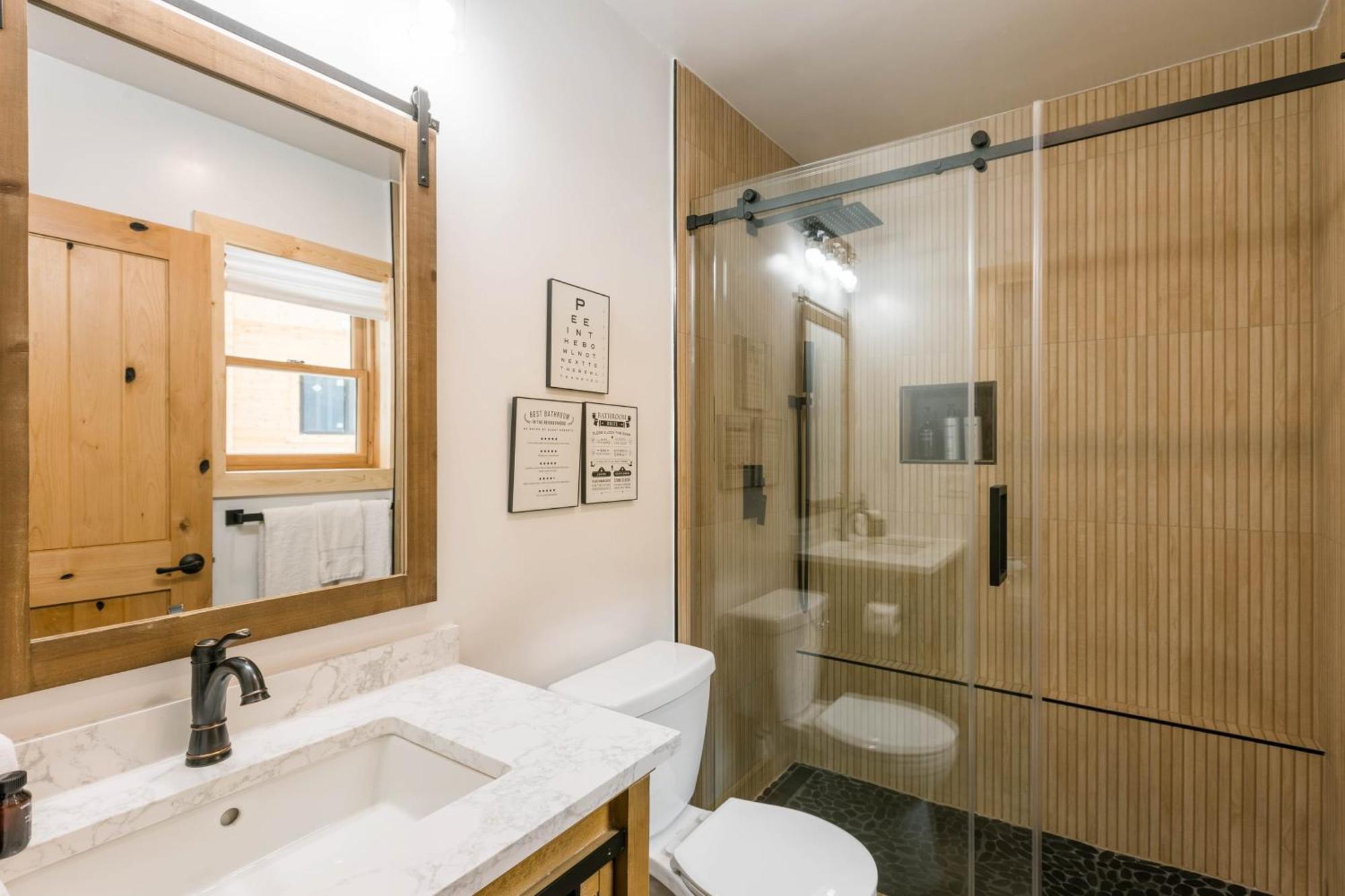 Coyote Moon By Avantstay Cabin Wsauna Mins From Dt Truckee Northstar 외부 사진