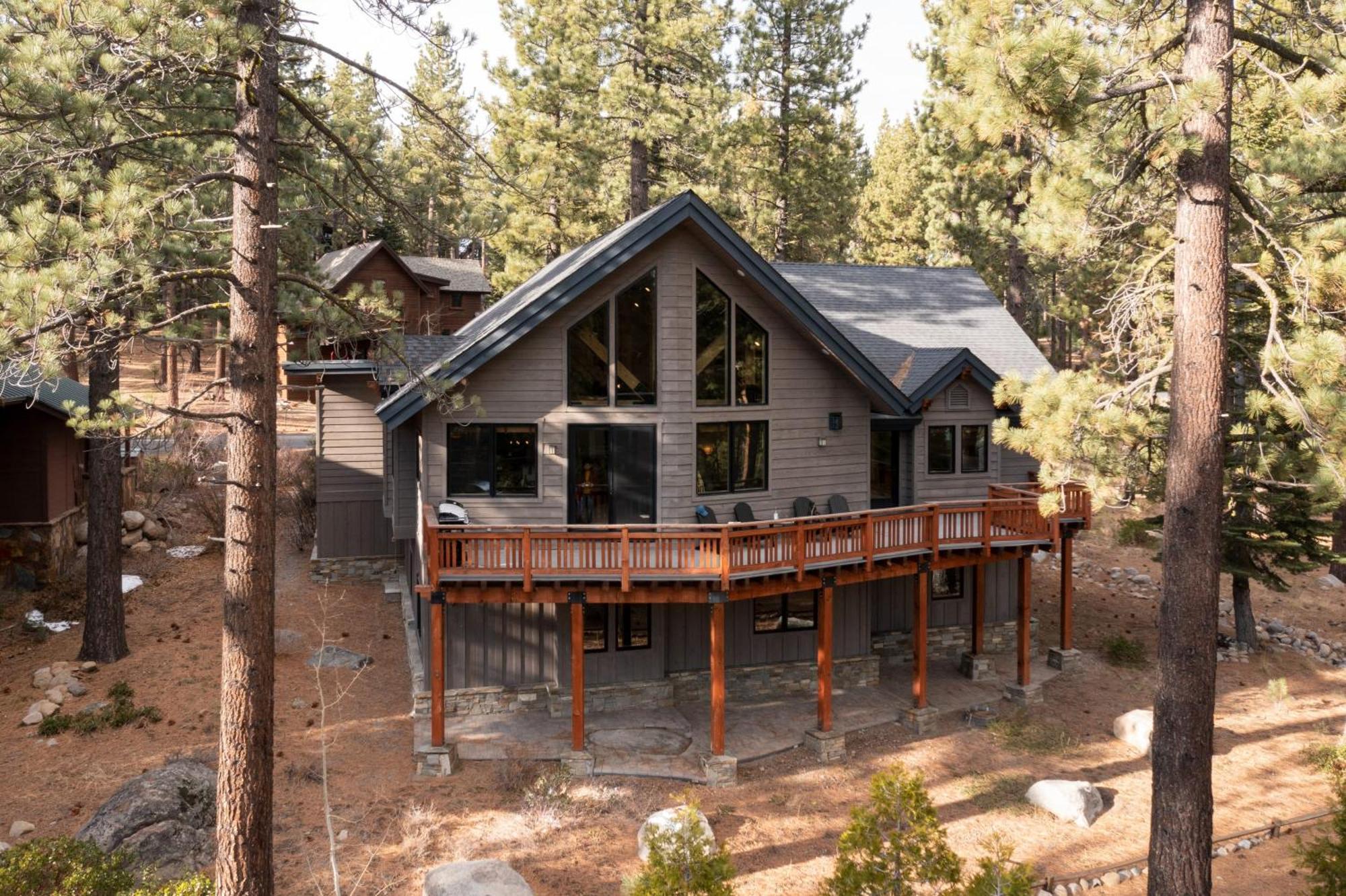 Coyote Moon By Avantstay Cabin Wsauna Mins From Dt Truckee Northstar 외부 사진